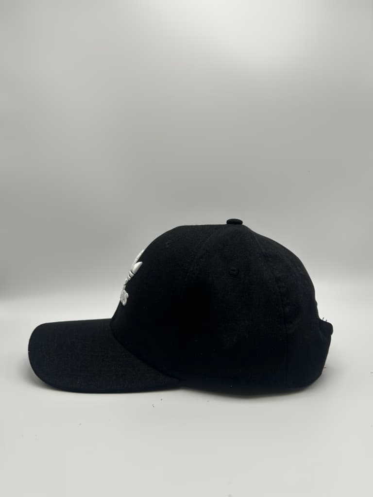 Boné Adidas Preto Branco imagem 3