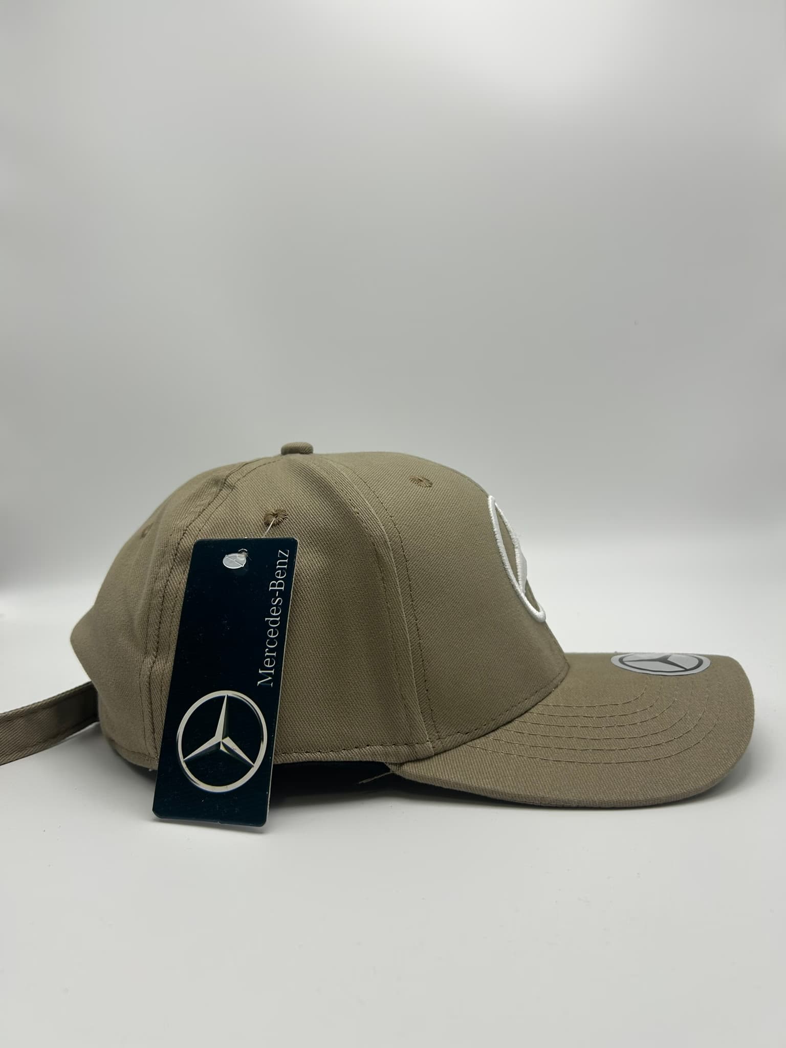 Boné Mercedes Bege imagem 2