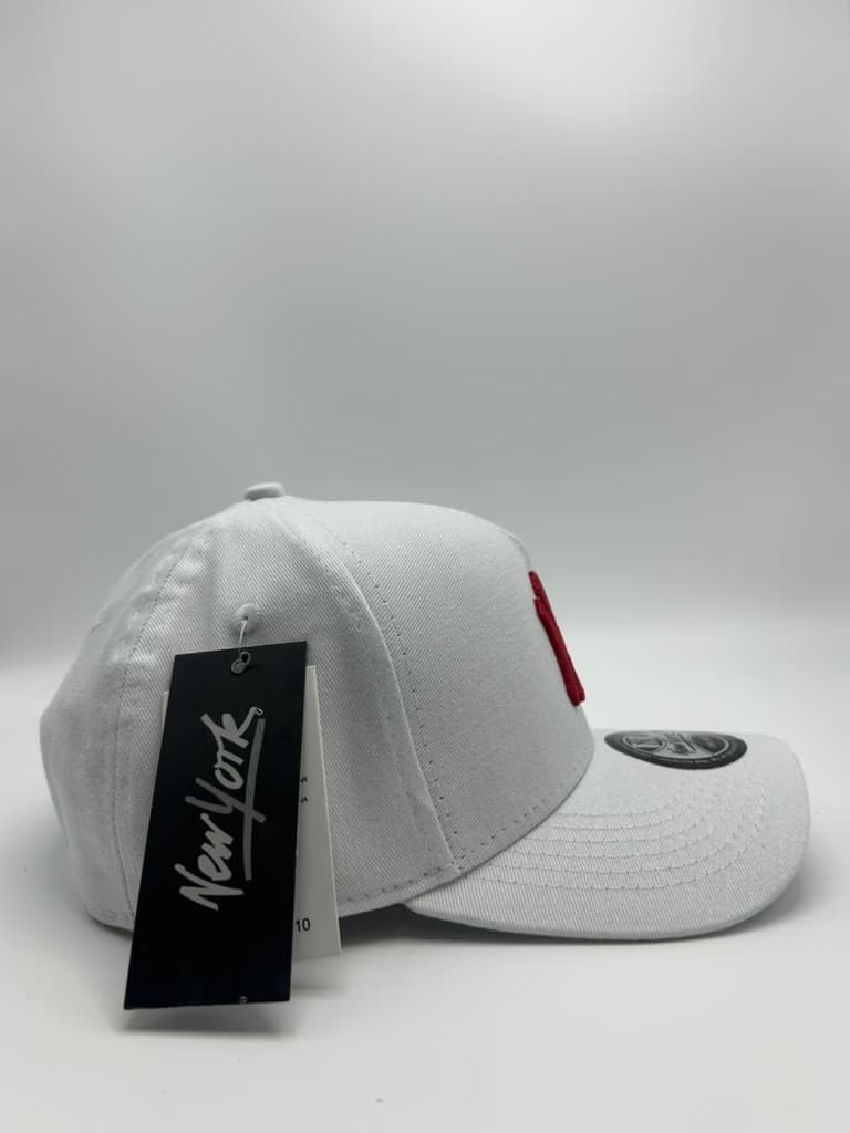 Boné New York Branco Vermelho imagem 2
