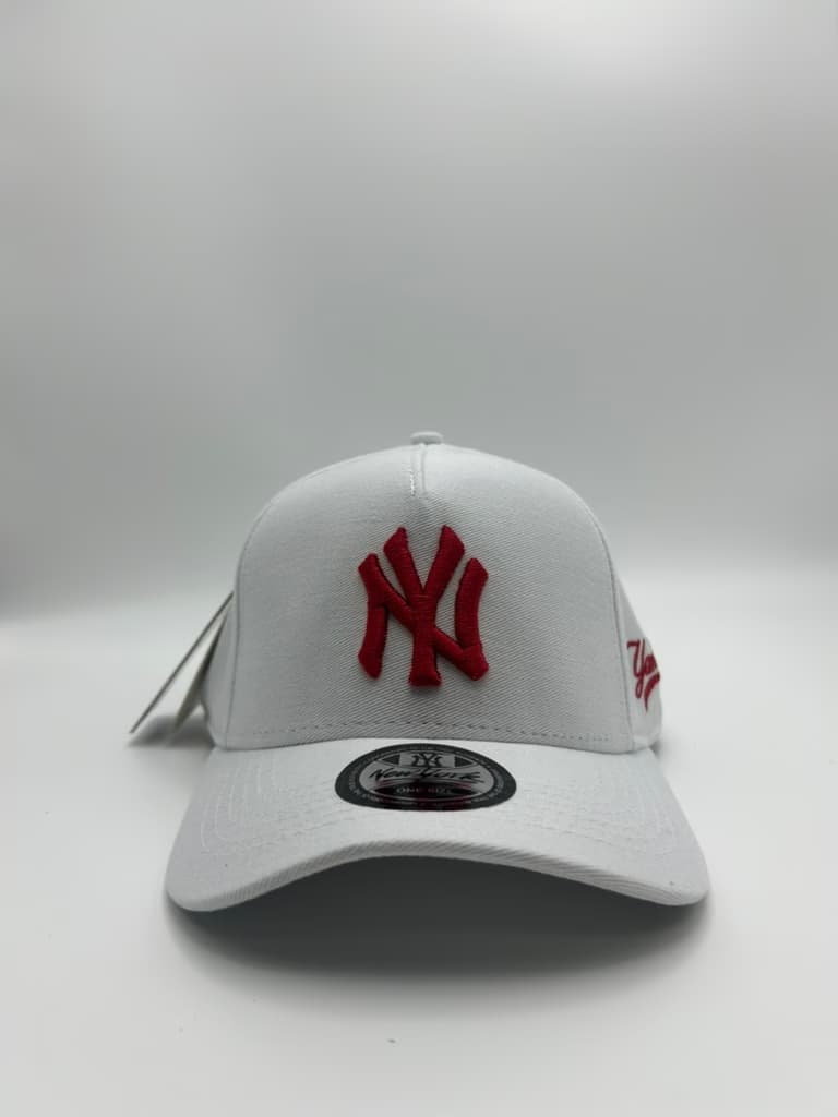 Boné New York Branco Vermelho aba curva